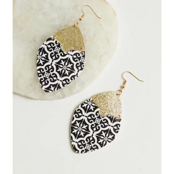 Black White Gold Mosaic Dangle Drop Hinged Earrings - Picture 2 of 3